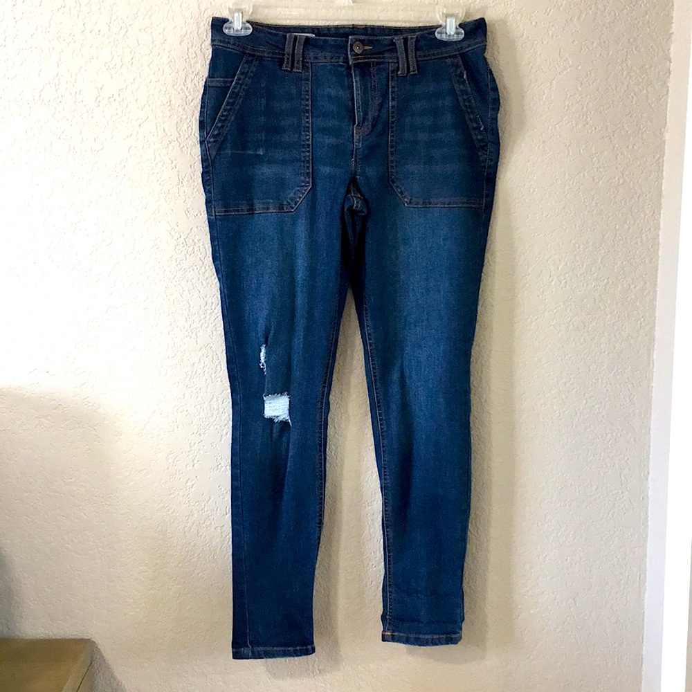 4/$25 Vanilla Star Distressed Skinny Jeans Size 9